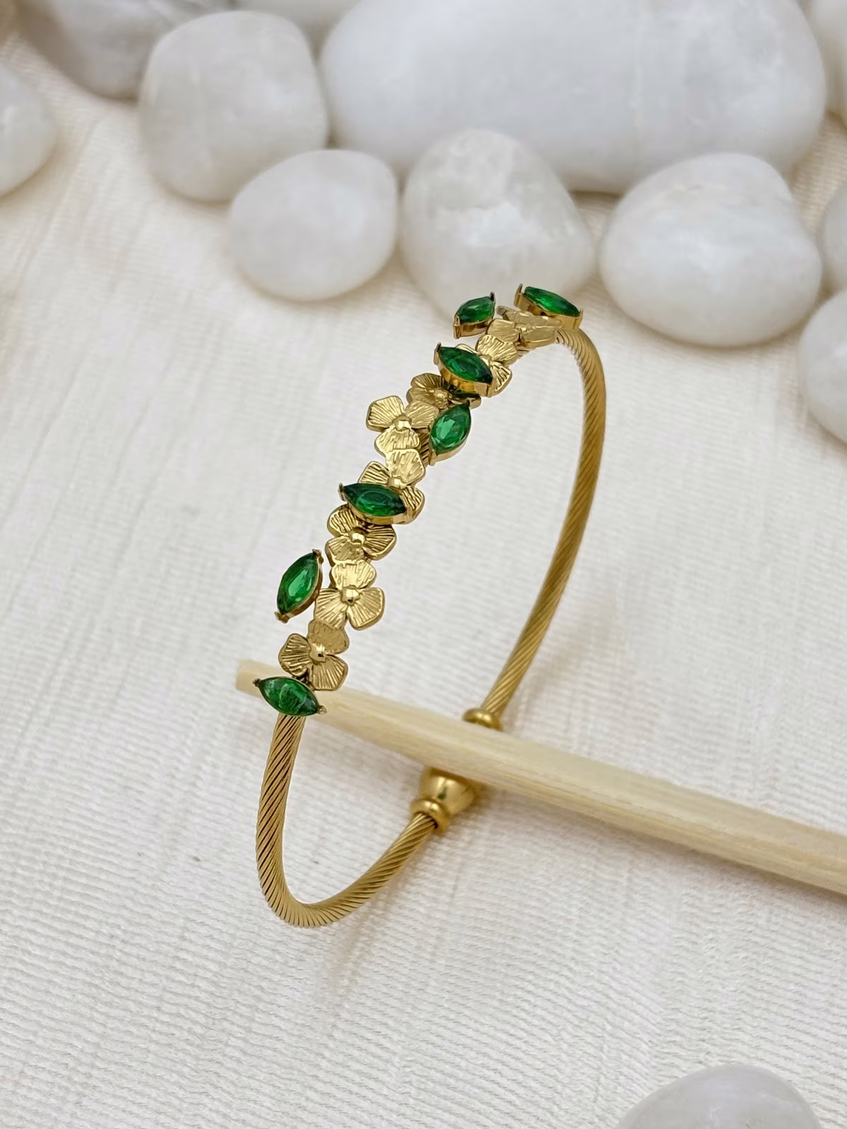 Leaf Stone Bracelet