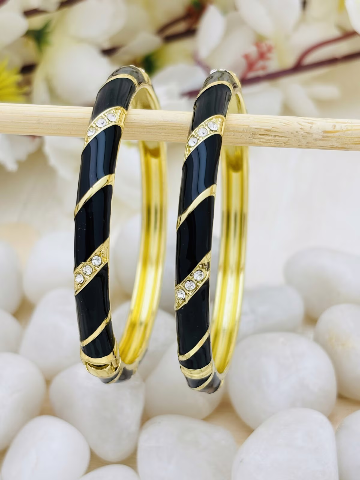 Ribbon Meenakari Kada