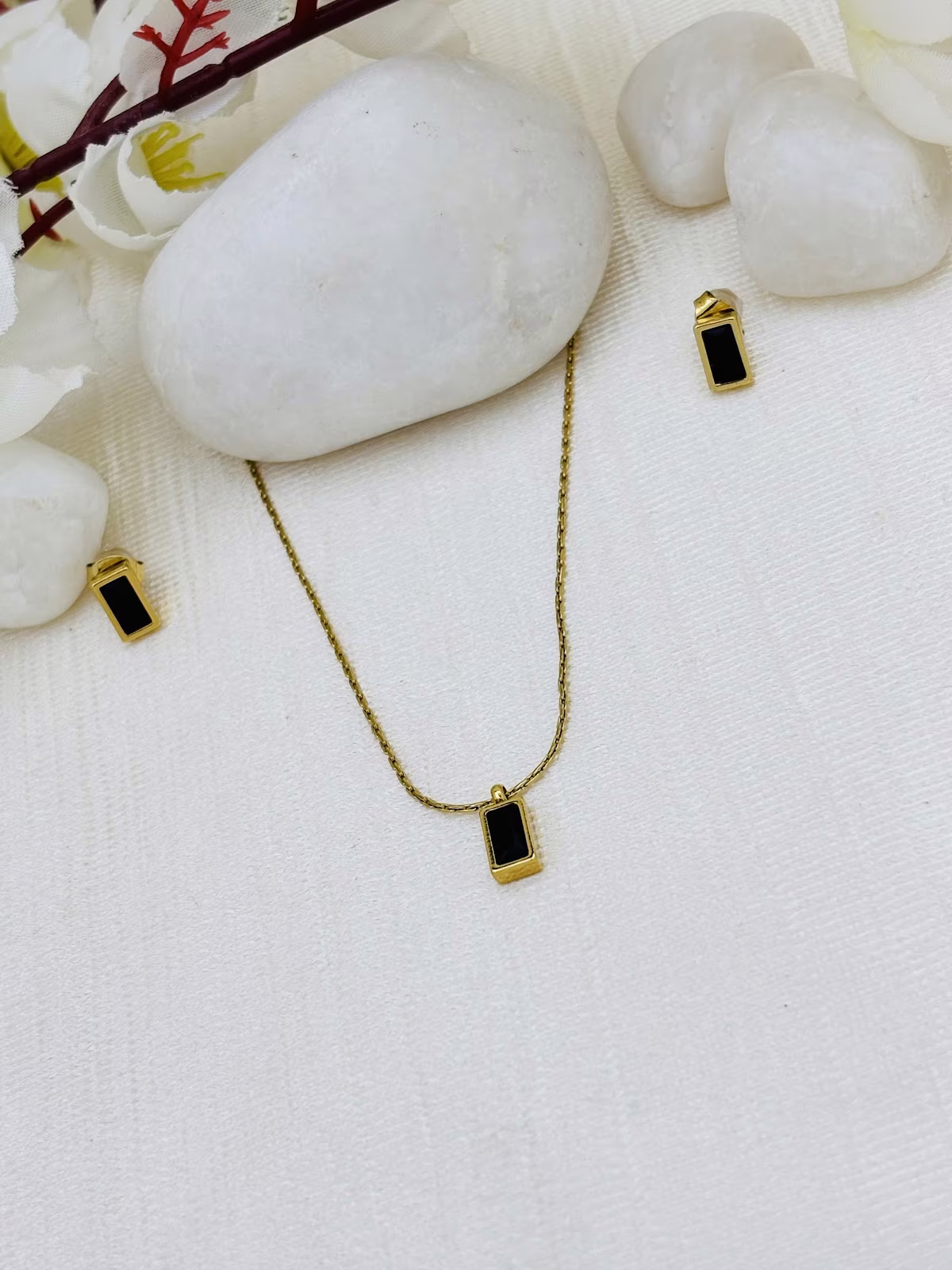 Baguette Pendant Set