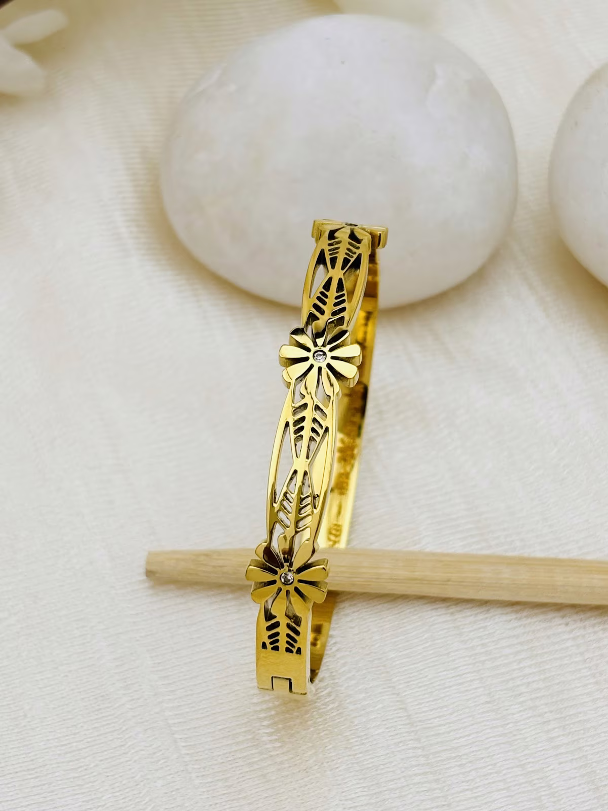 Floral Lattice Kada