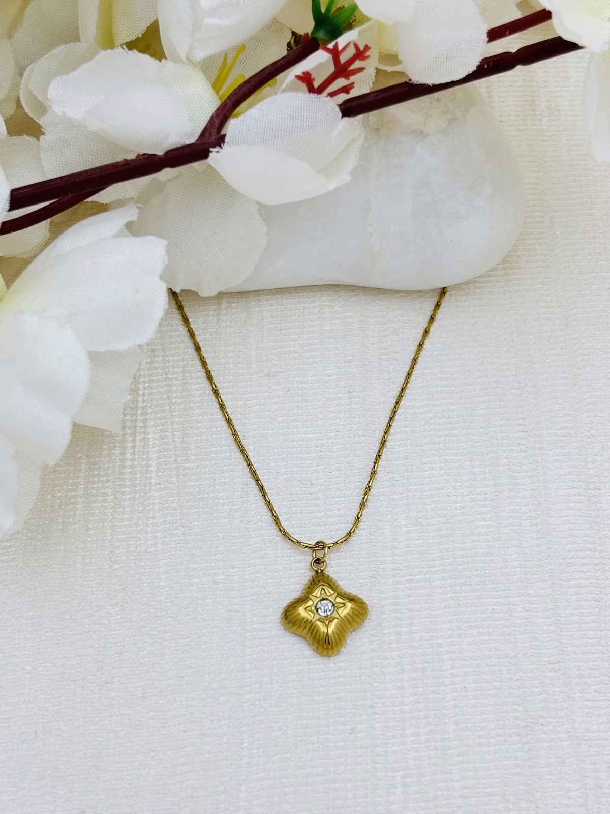 Golden Clover Emblem