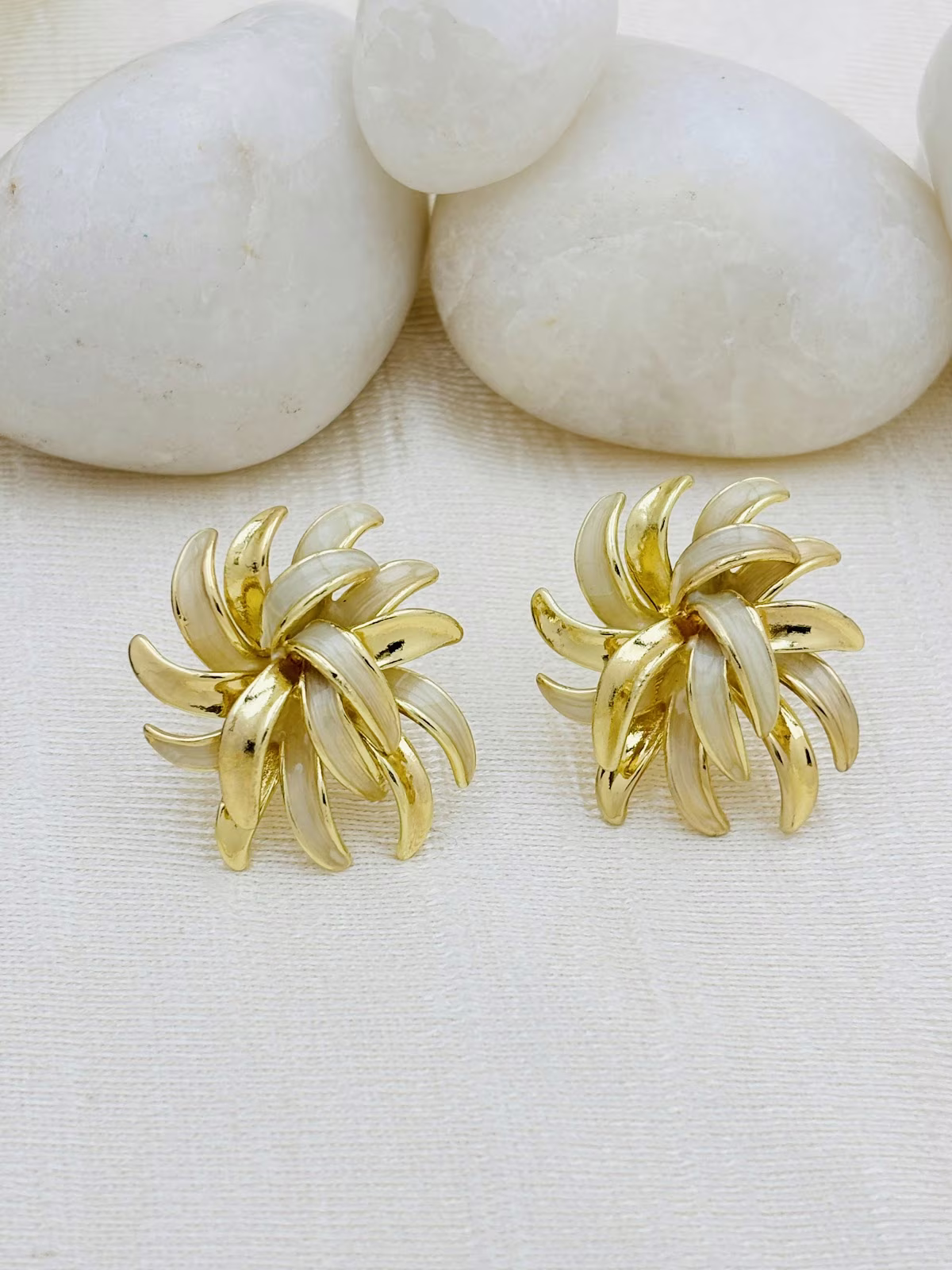 Spiral Enamel Studs – Cream