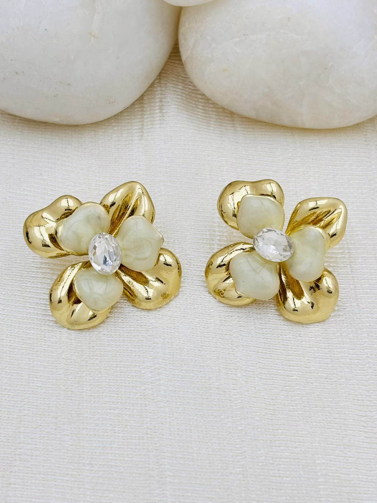 Petal Enamel Studs – Off White