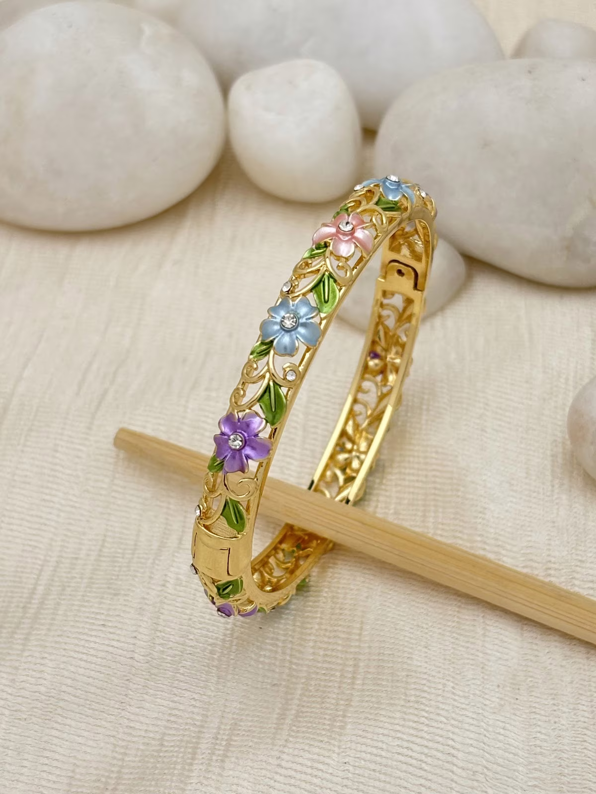 Rose Vine Bracelet – Pink