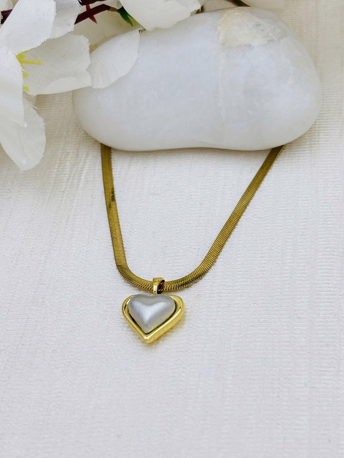 Pearl Heart Glow