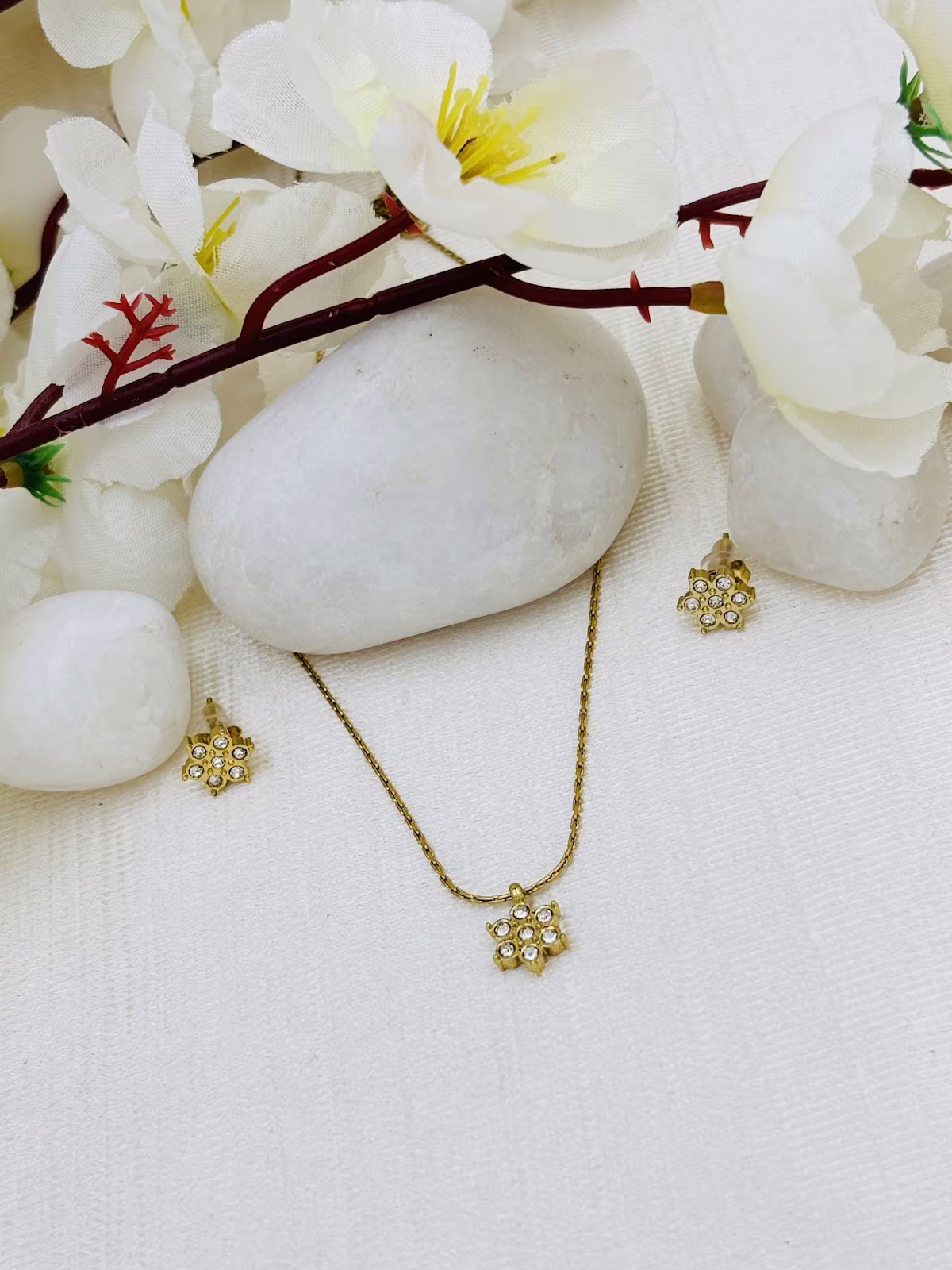 Floret Pendant Set