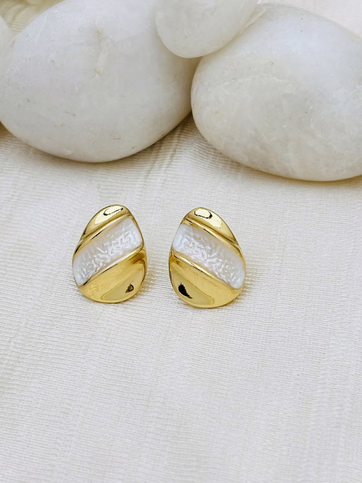 Stripe Enamel Studs – White