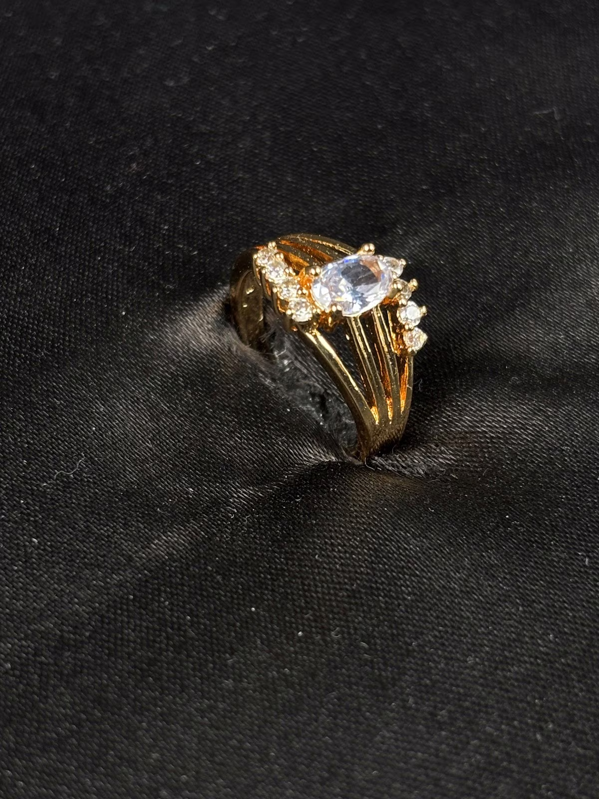 Oval Radiance Ring