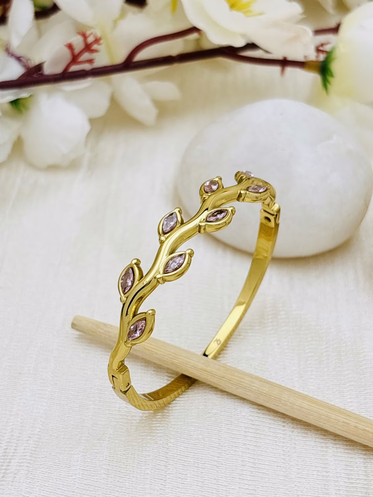 Crystal Tulip Kada