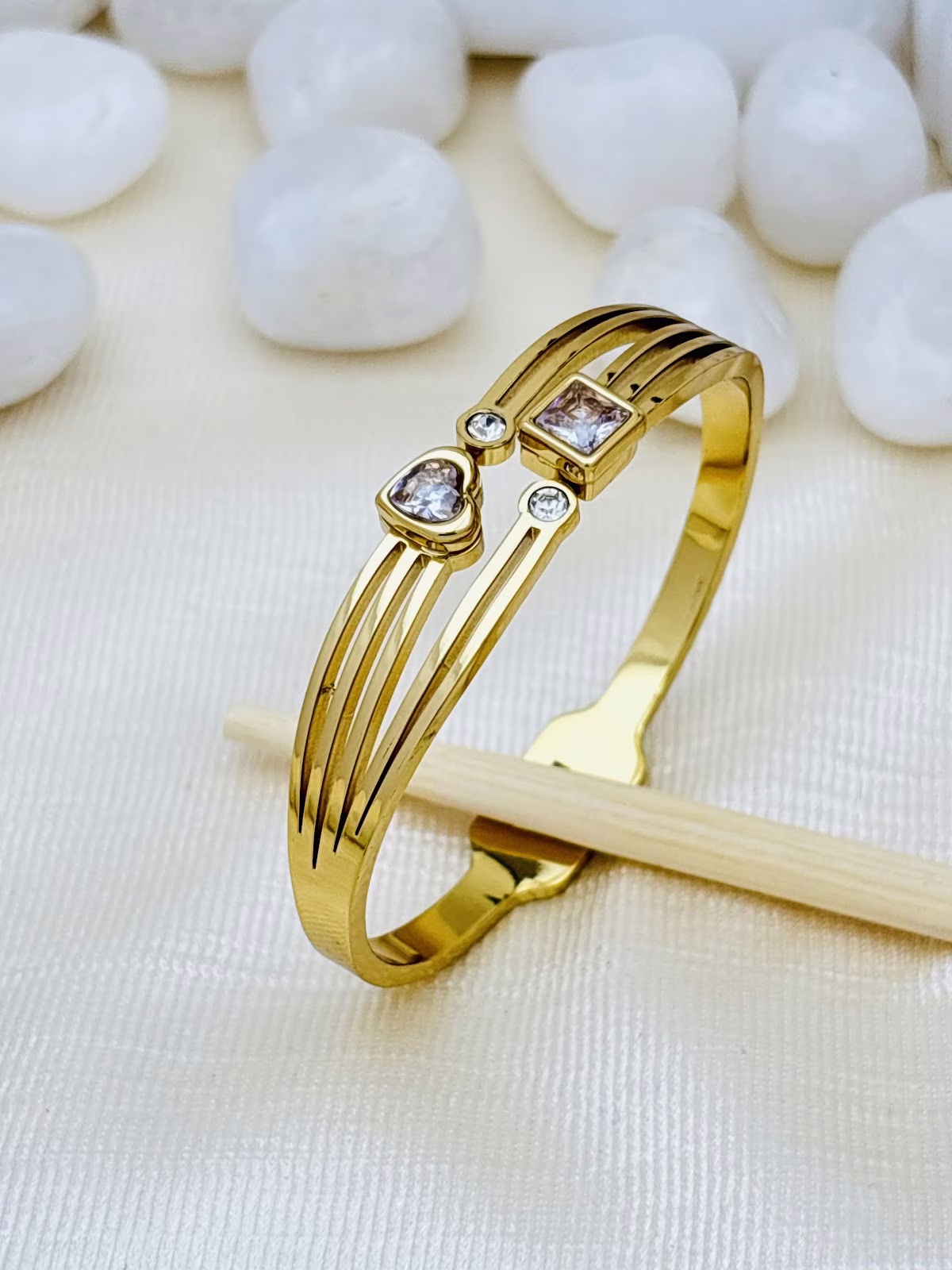 Heart Square Kada