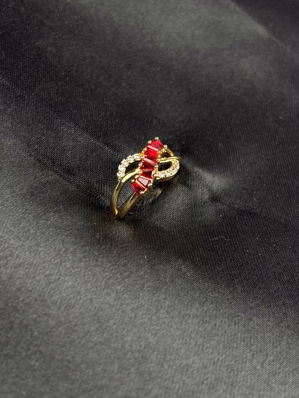 Scarlet Ribbon Ring