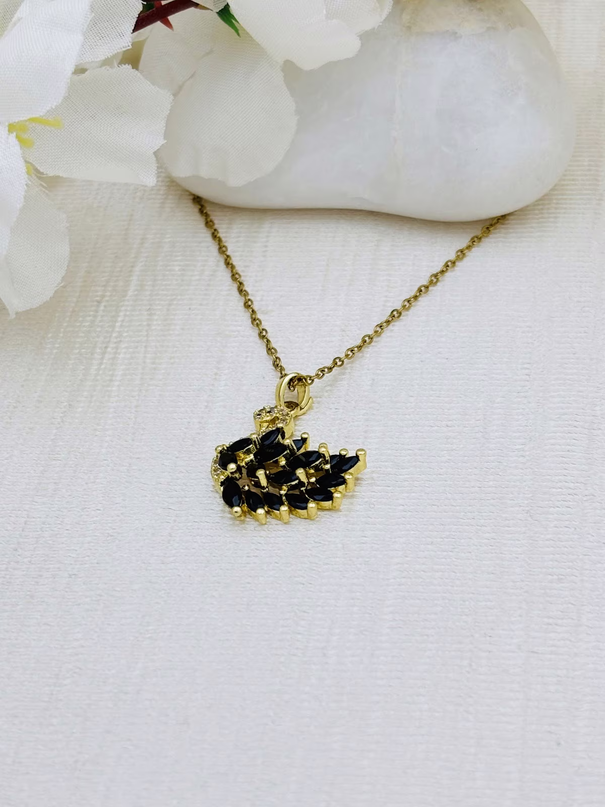 Onyx Leaf Pendant