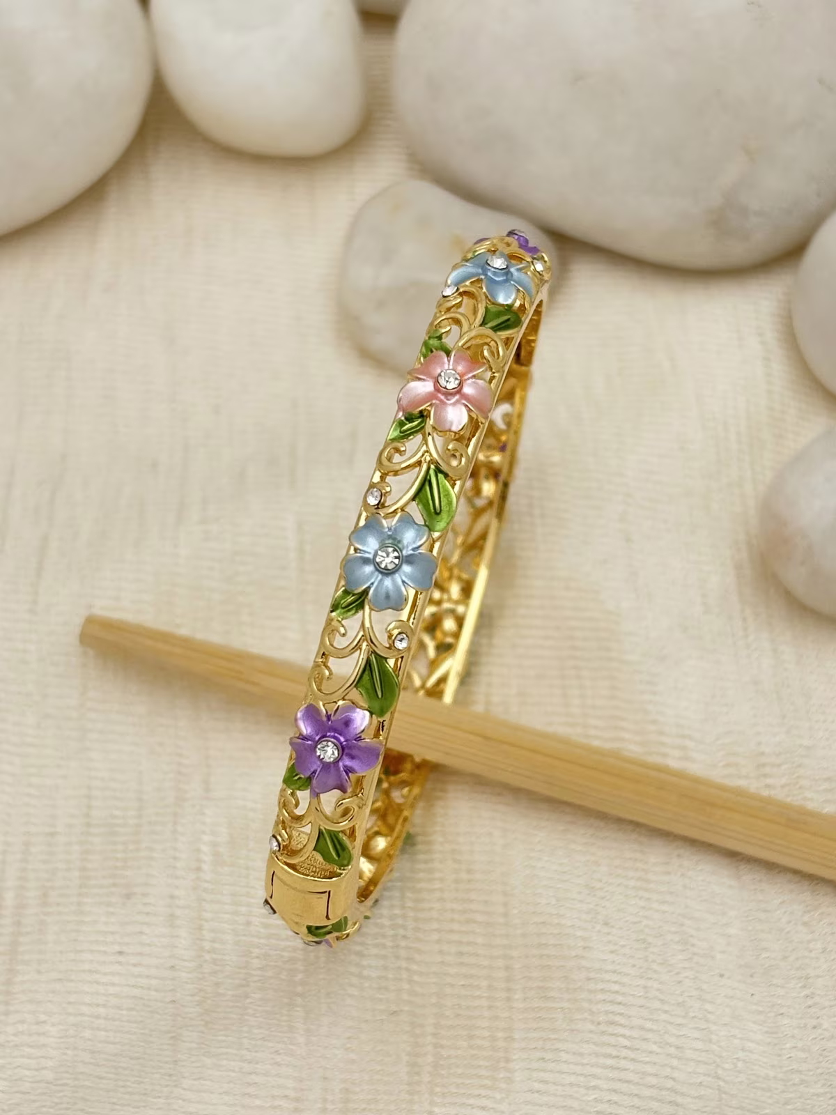 Rose Vine Bracelet – Pink