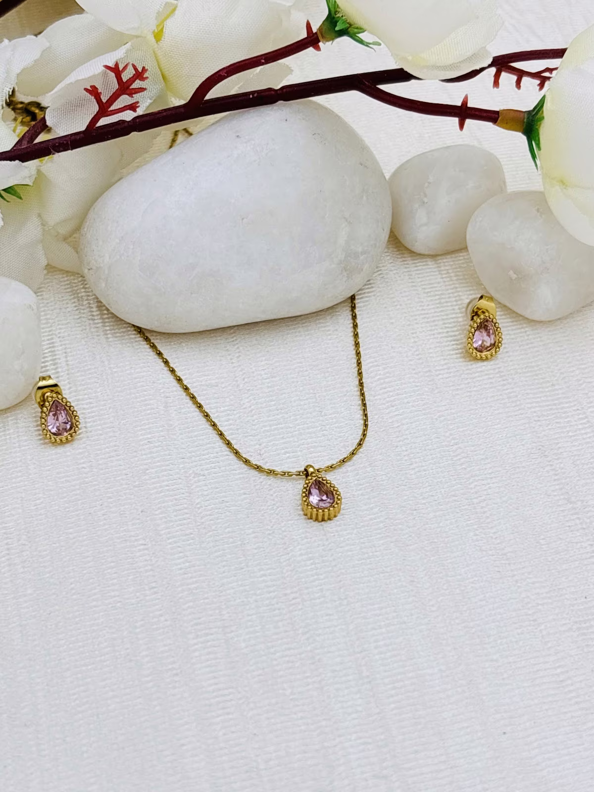 Teardrop Pendant Set – Baby Pink