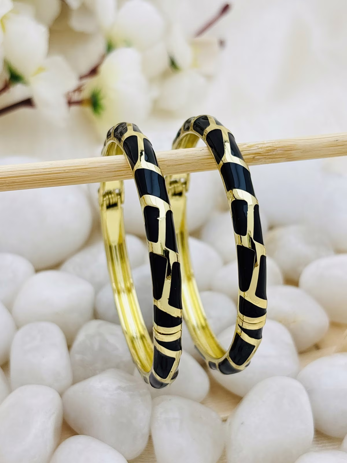 Lattice Meenakari Kada – Black
