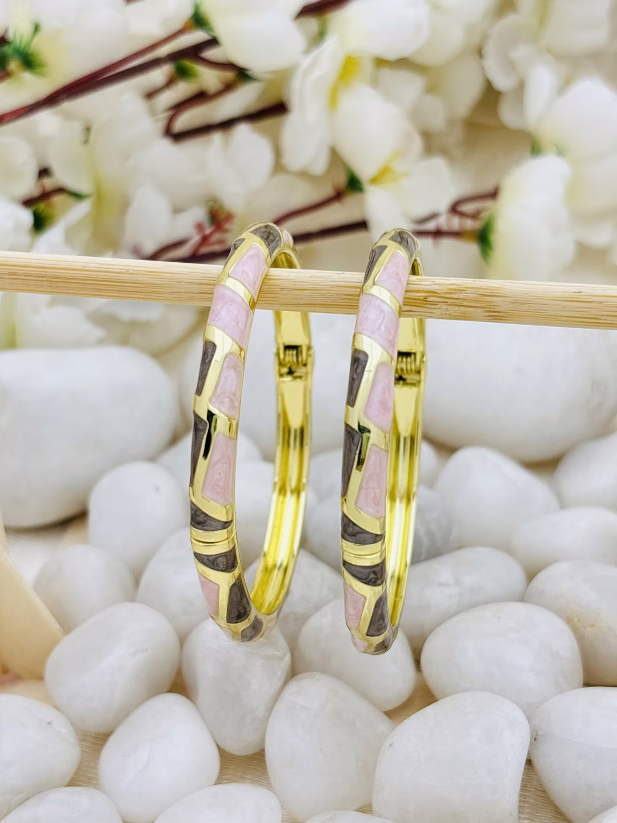Abstract Meenakari Kada – Pink-Grey