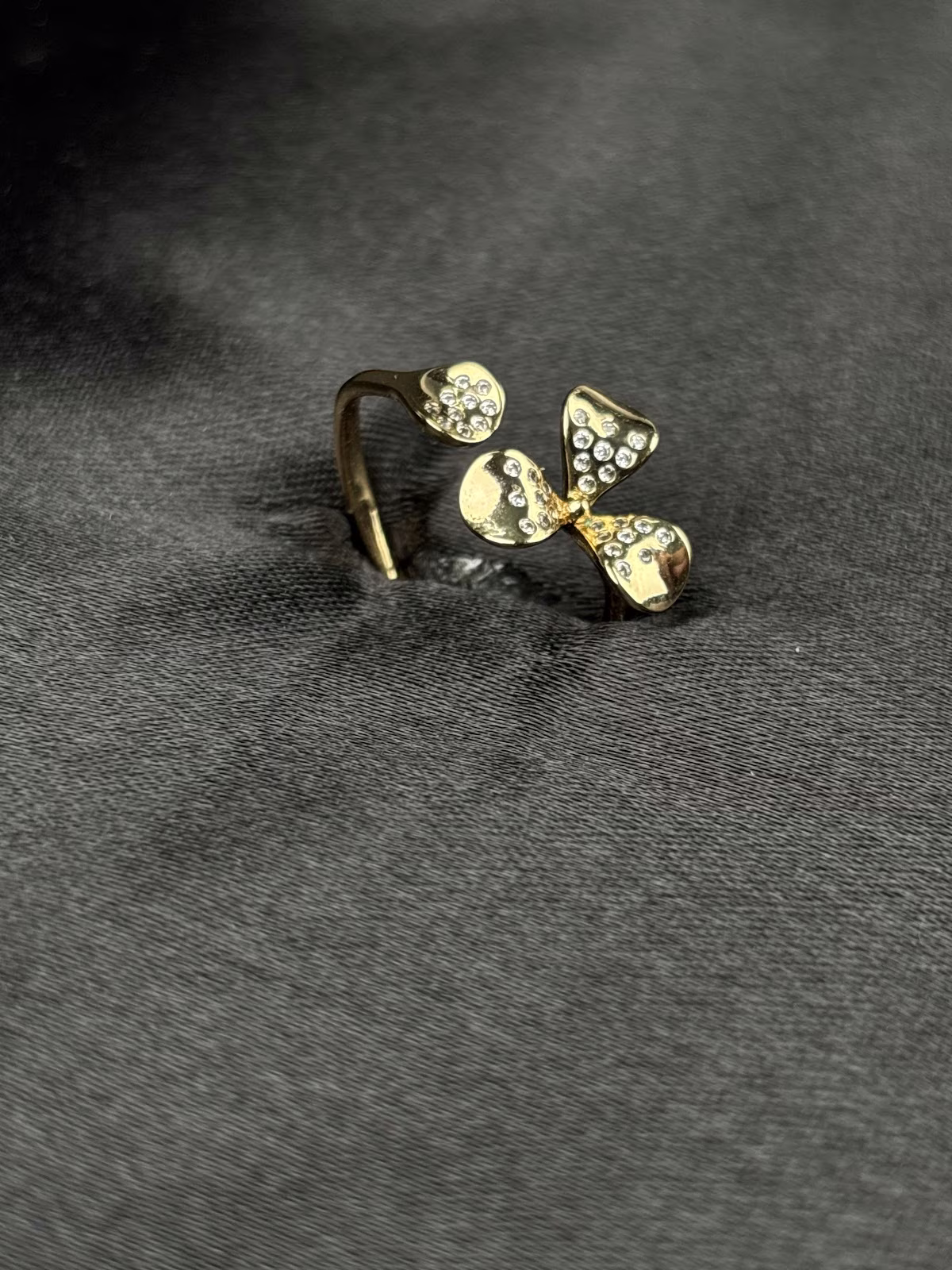 Golden Clover Ring