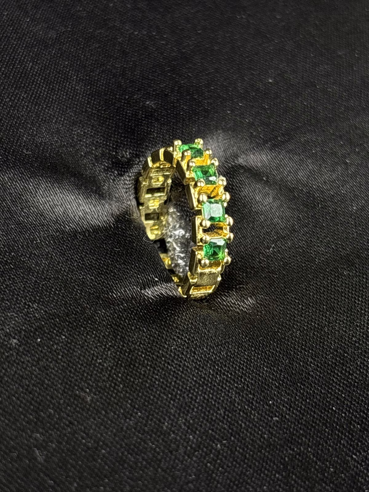 Emerald Crest Ring