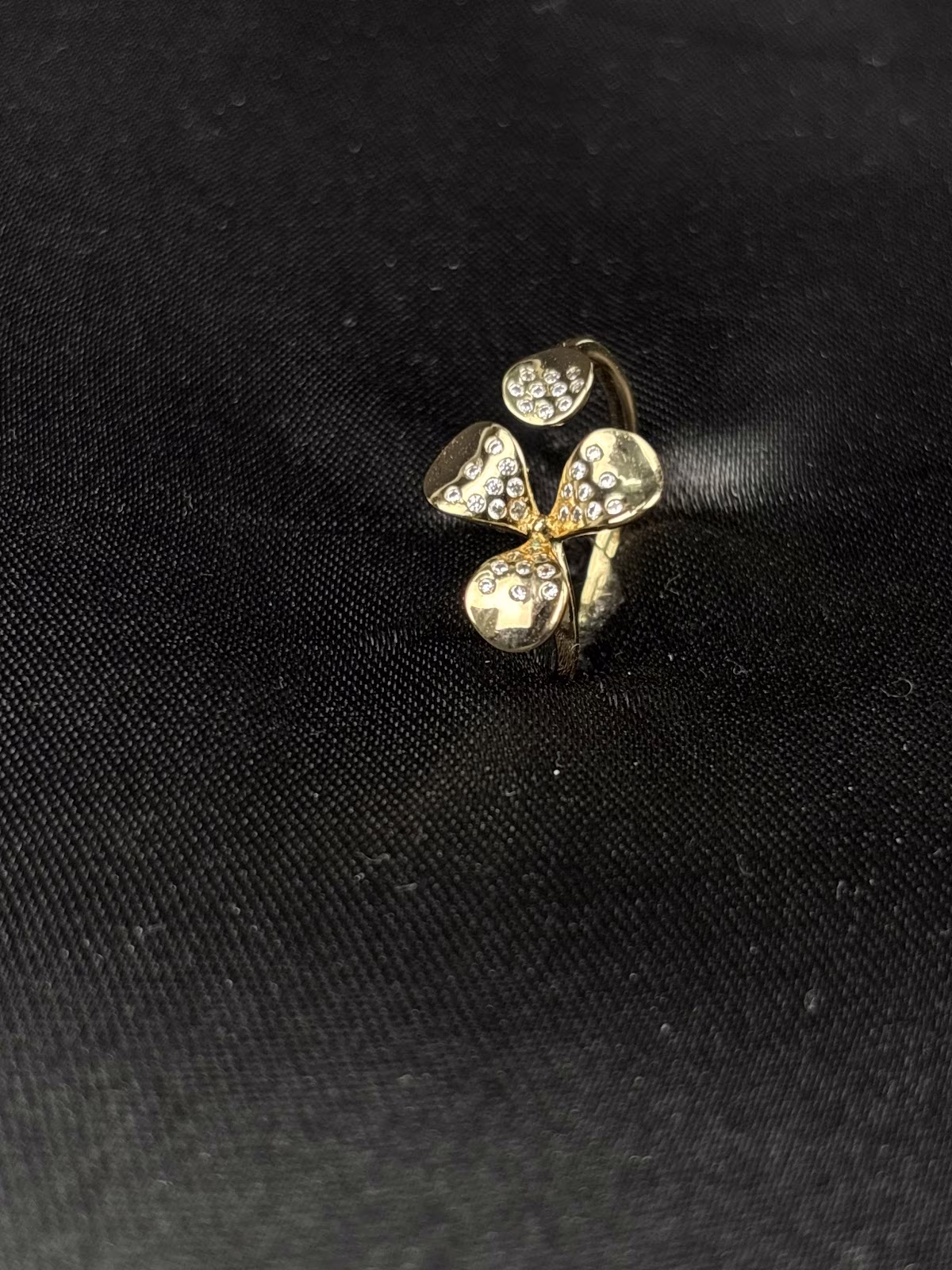 Golden Clover Ring