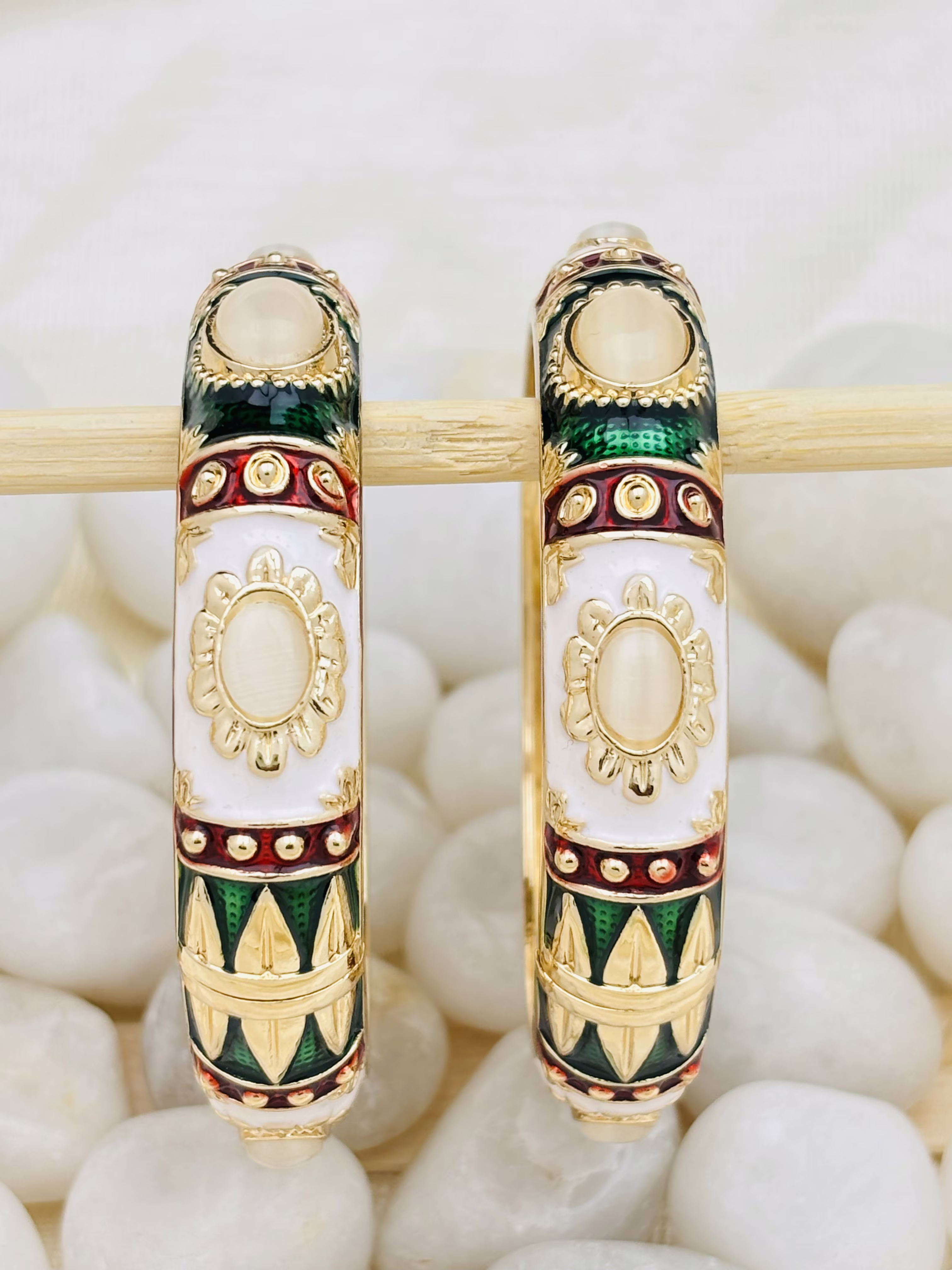Ivory Medallion Meenakari – White - Green