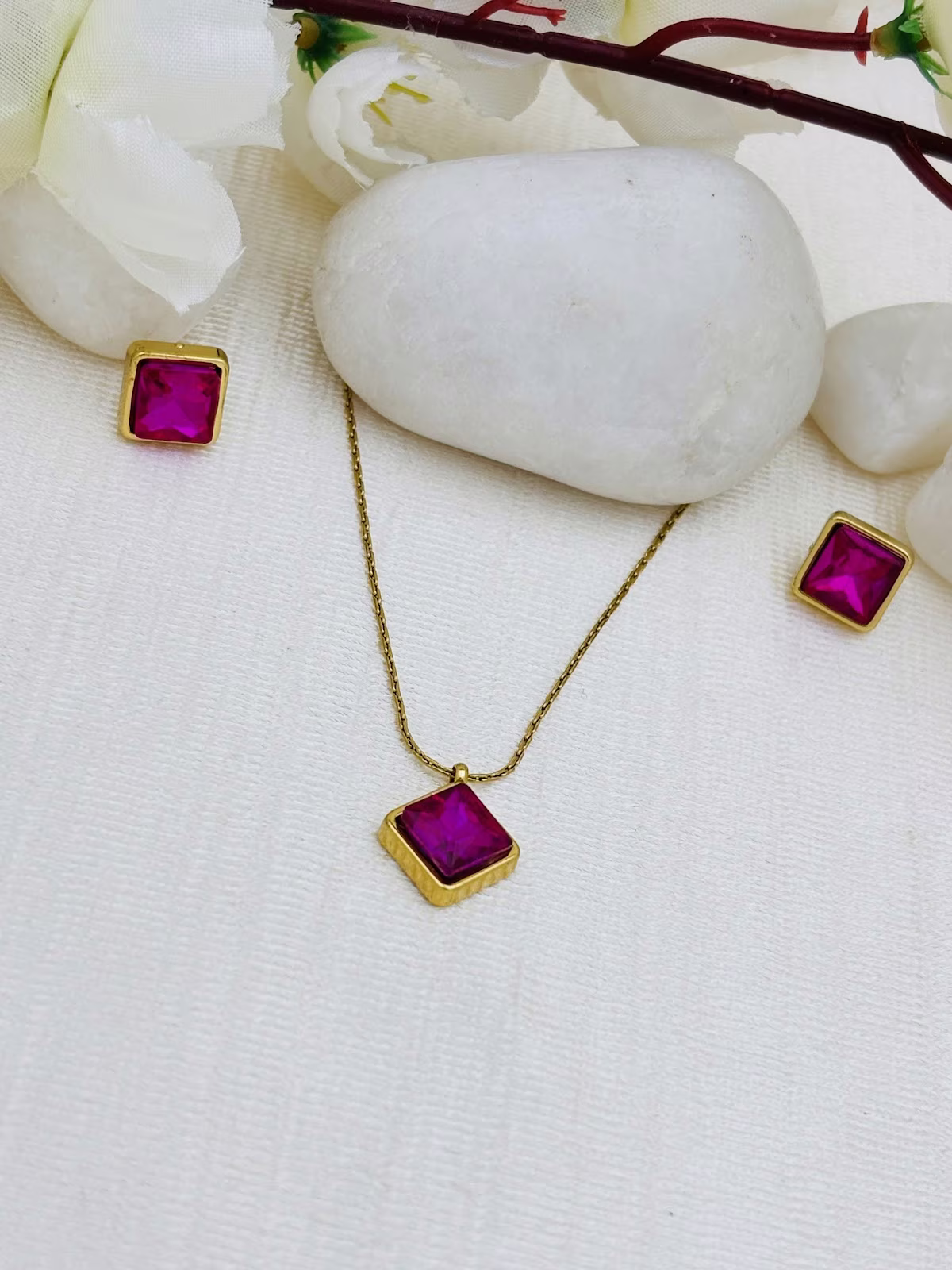 Angled Square Radiance – Rani Pink