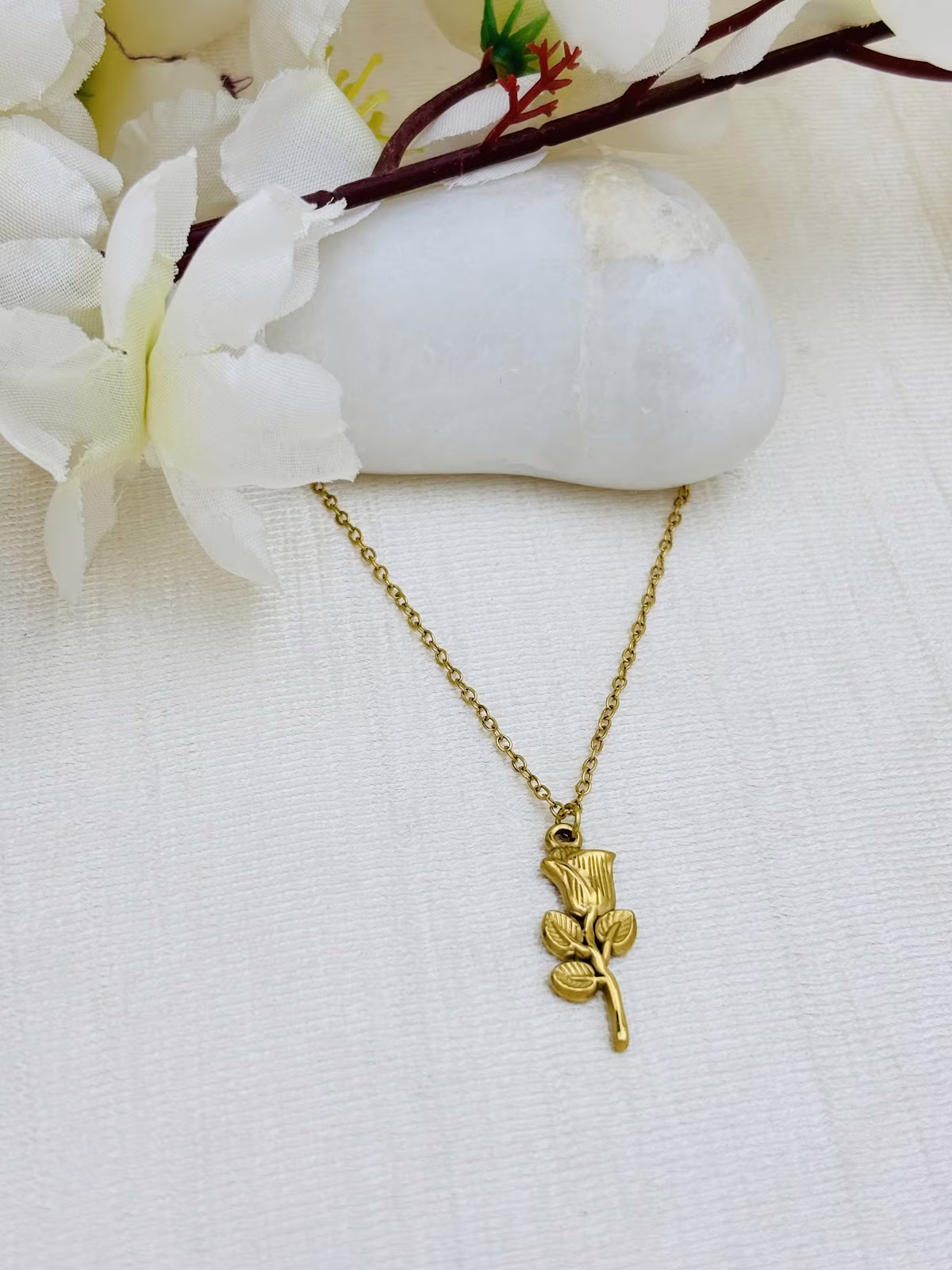 Vintage Rose Pendant