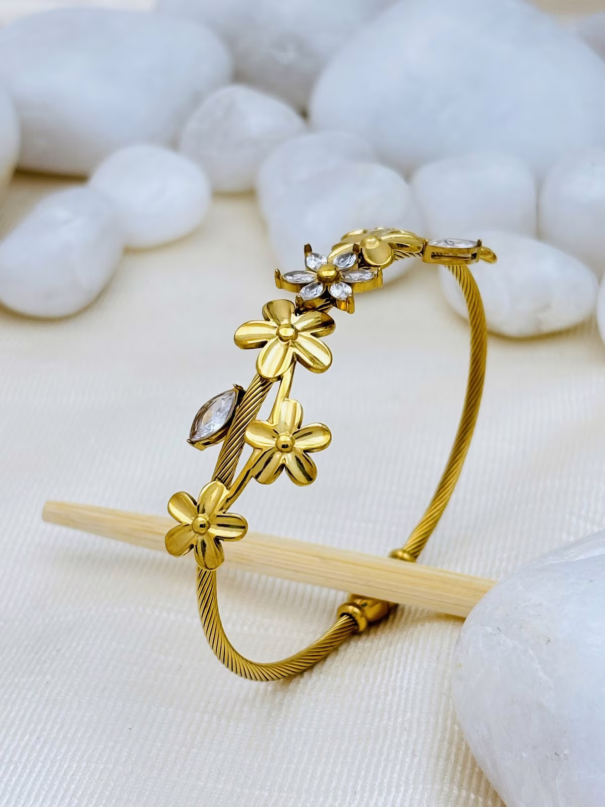 Daisy Trail Bracelet