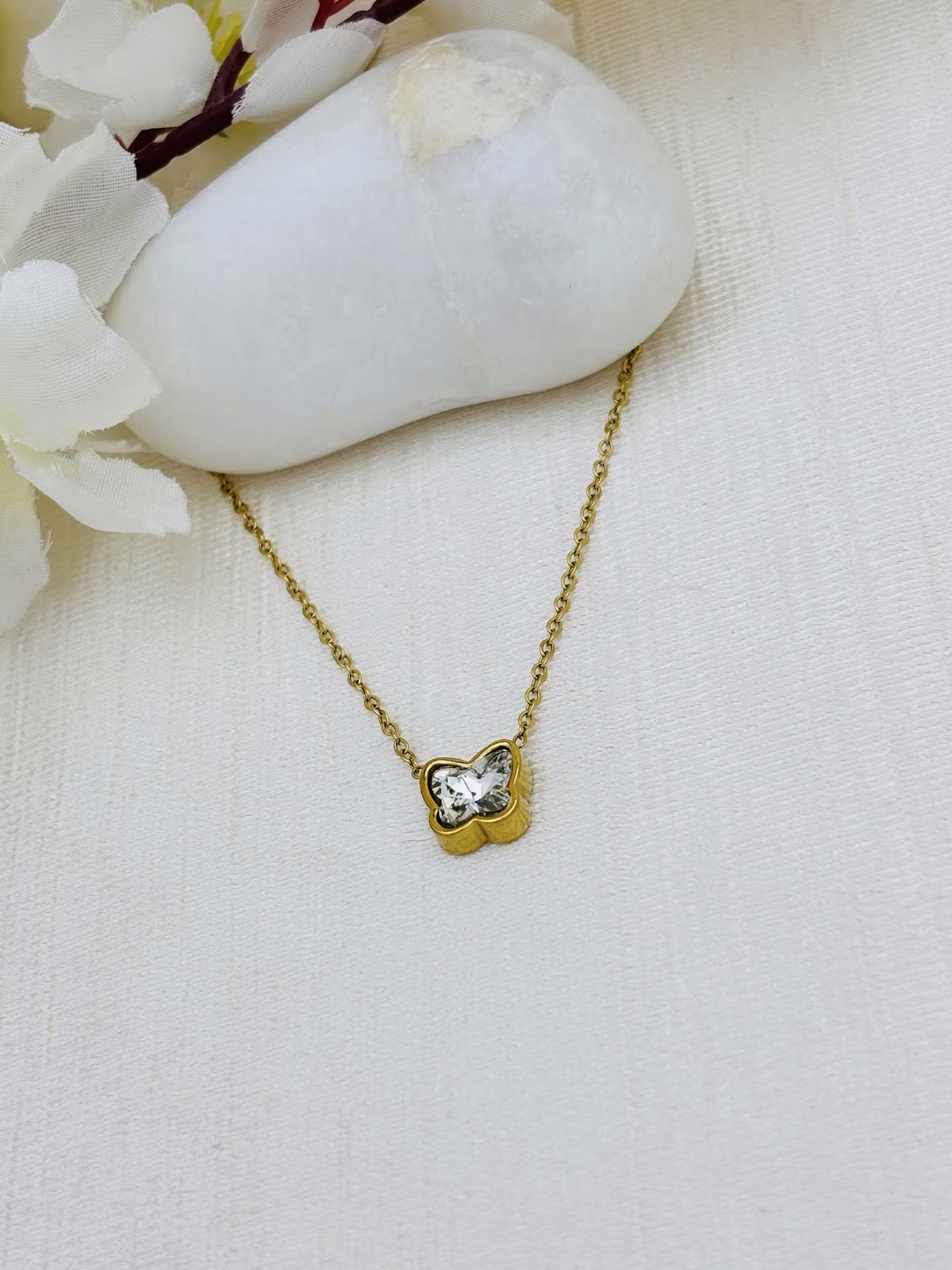 Crystal Clover Pendant