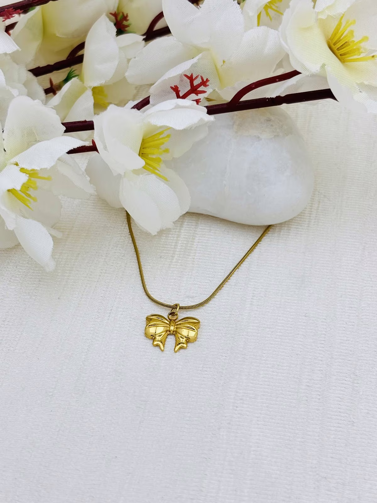 Sculpted Bow Pendant