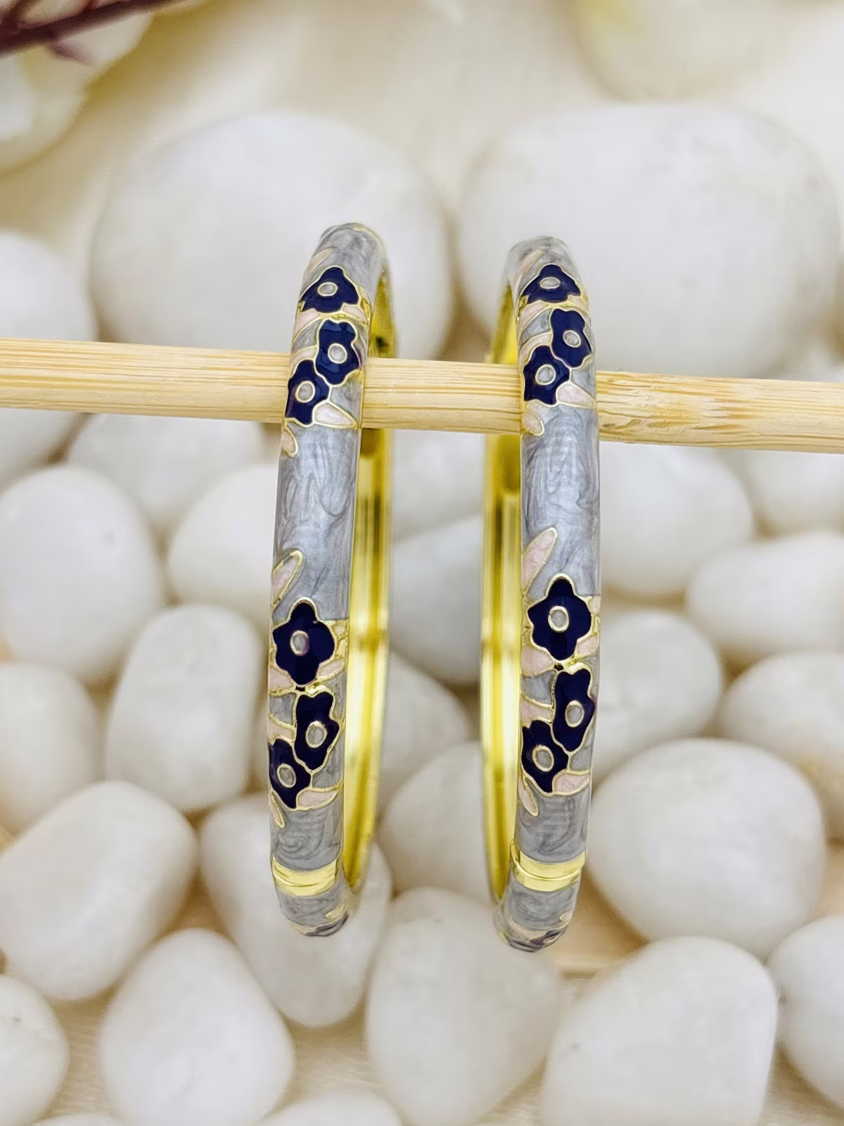 Marble Meenakari Kada – Silver Grey