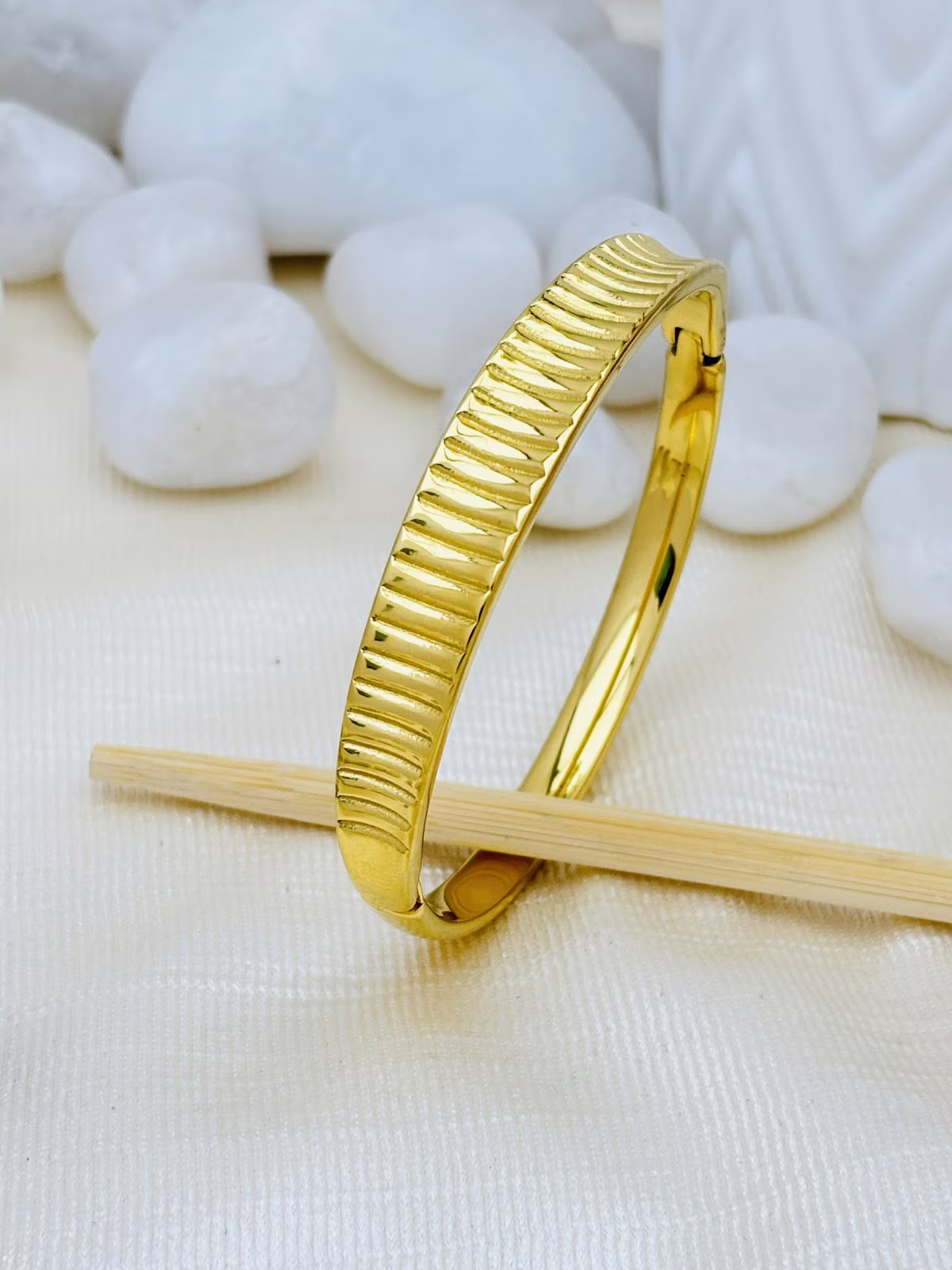 Ribbed Arc Kada