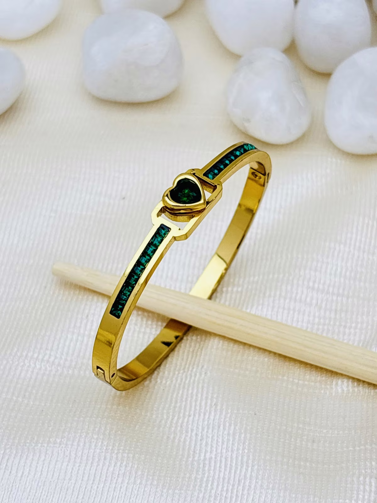 Gem Heart Kada