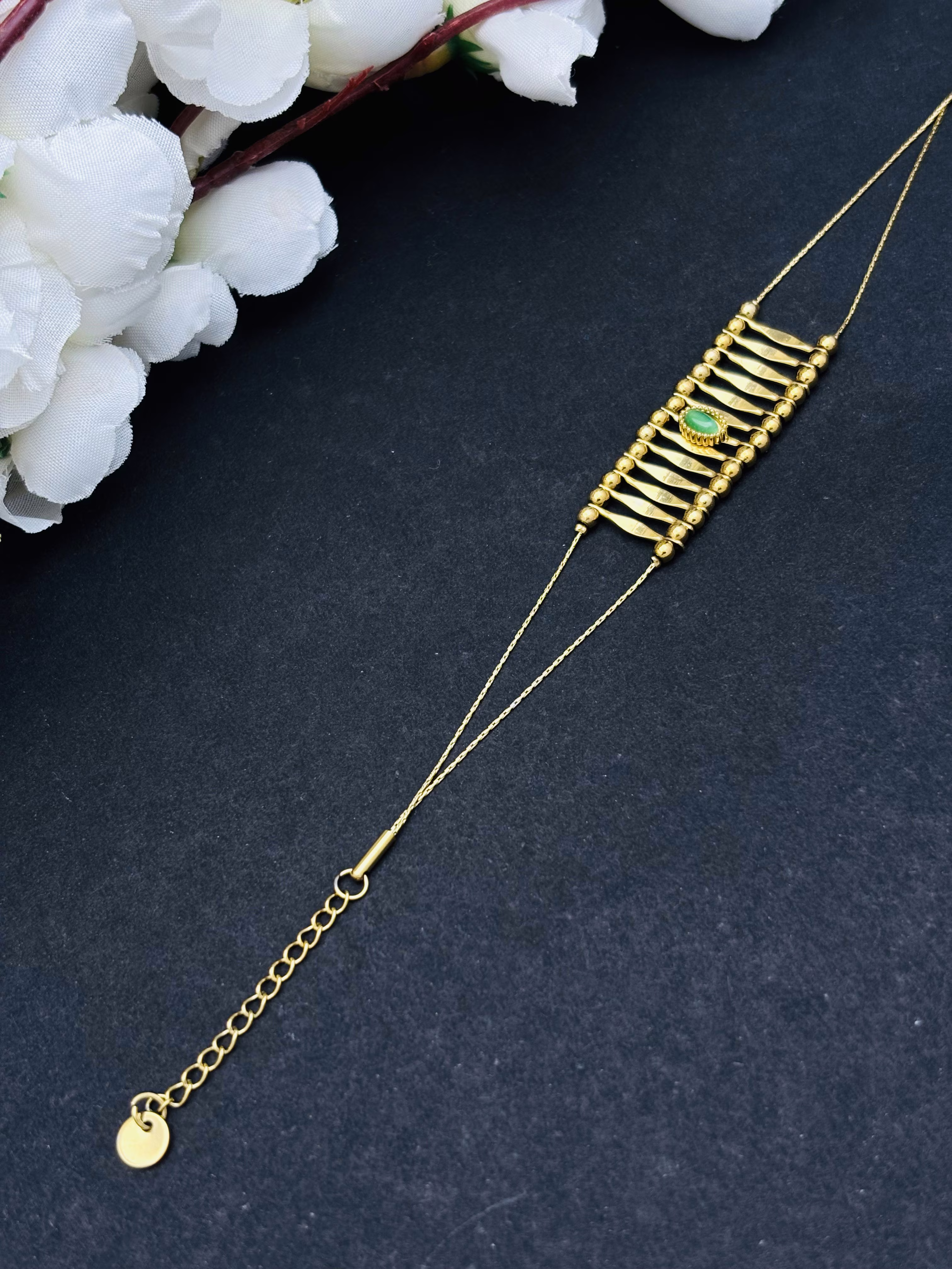 Sculpted Bar Bracelet – Green