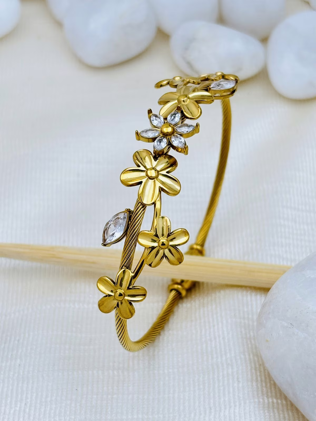 Daisy Trail Bracelet