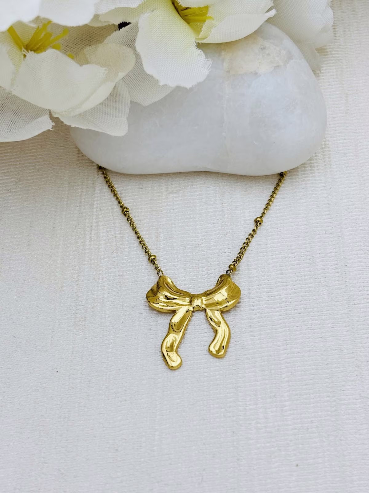 Sculpted Bow Pendant