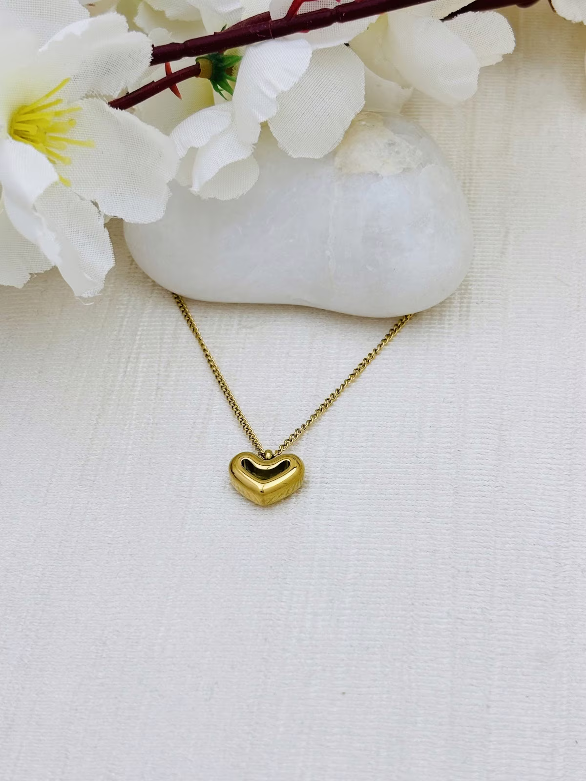 Sculpted Heart Pendant