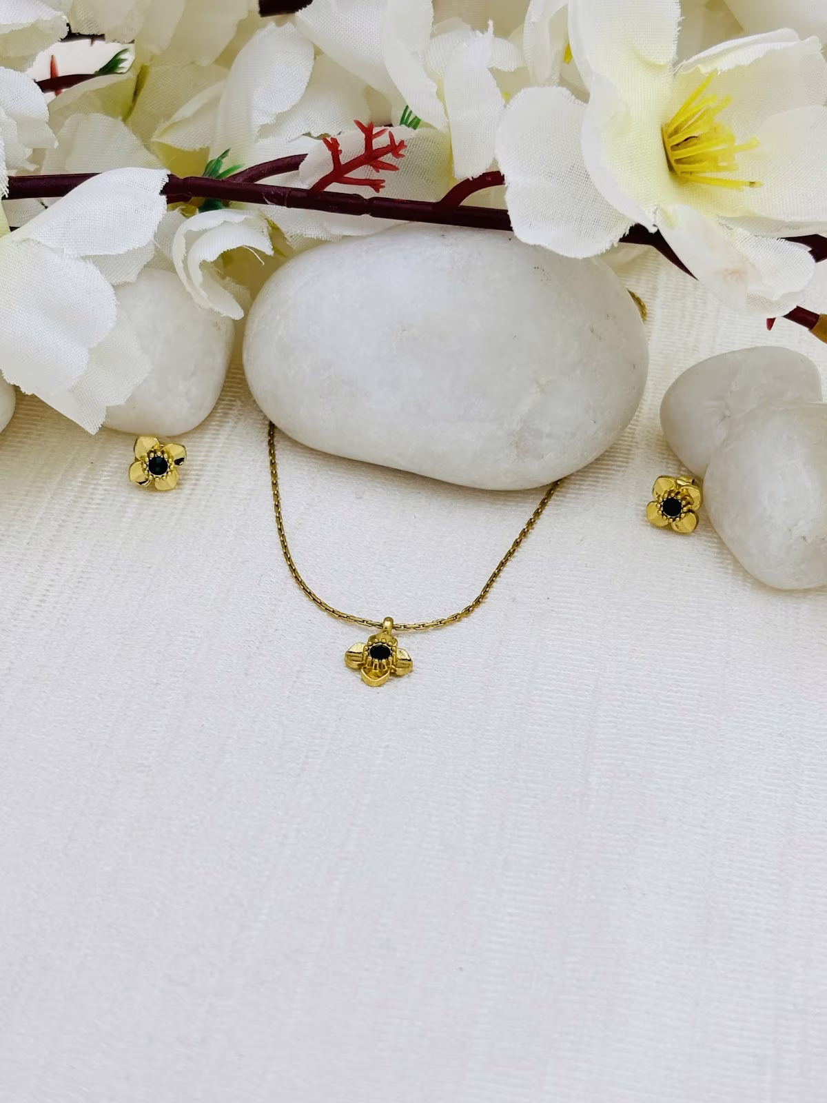 Clover Pendant Set