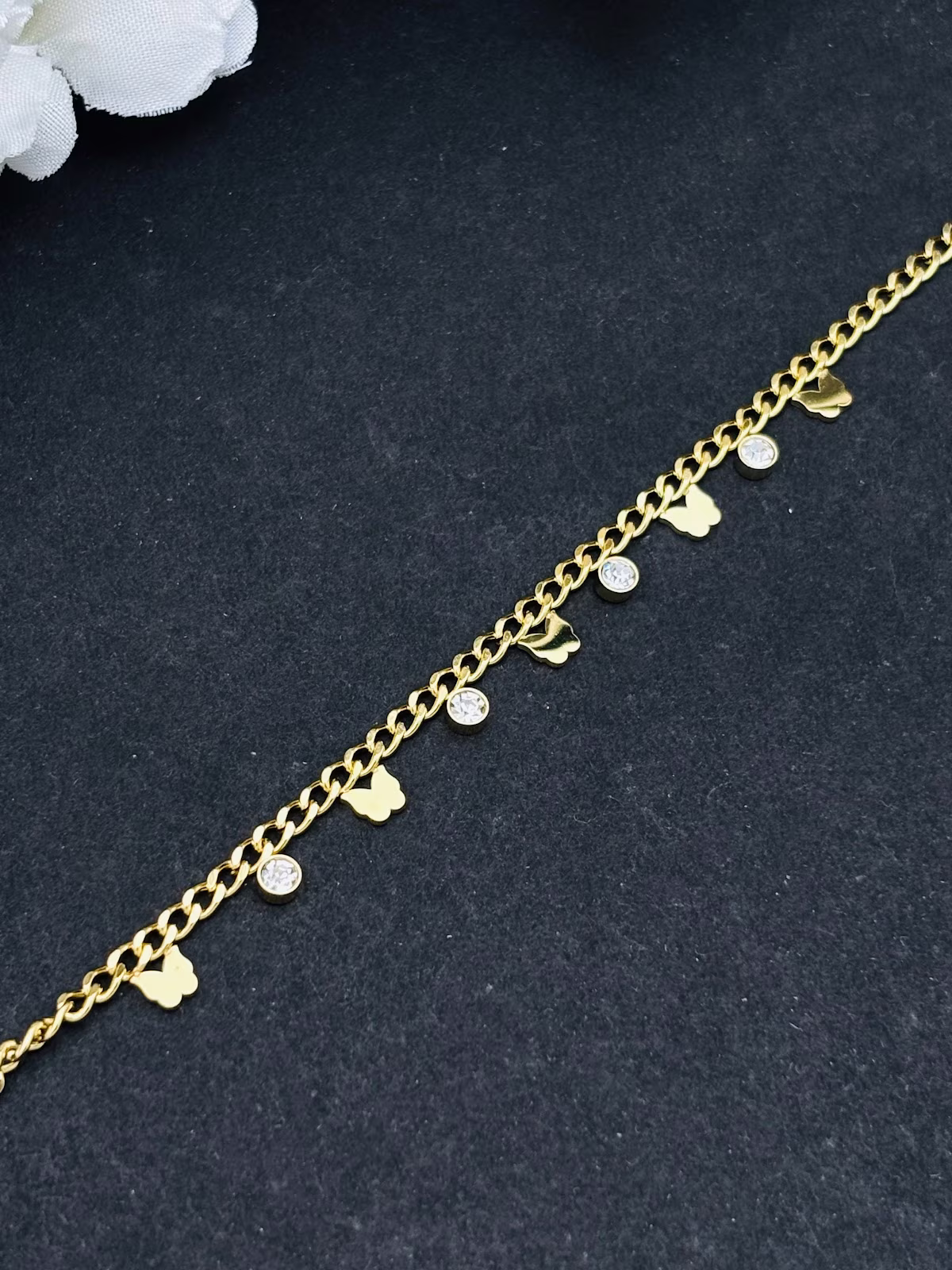 Dainty Heart Bracelet