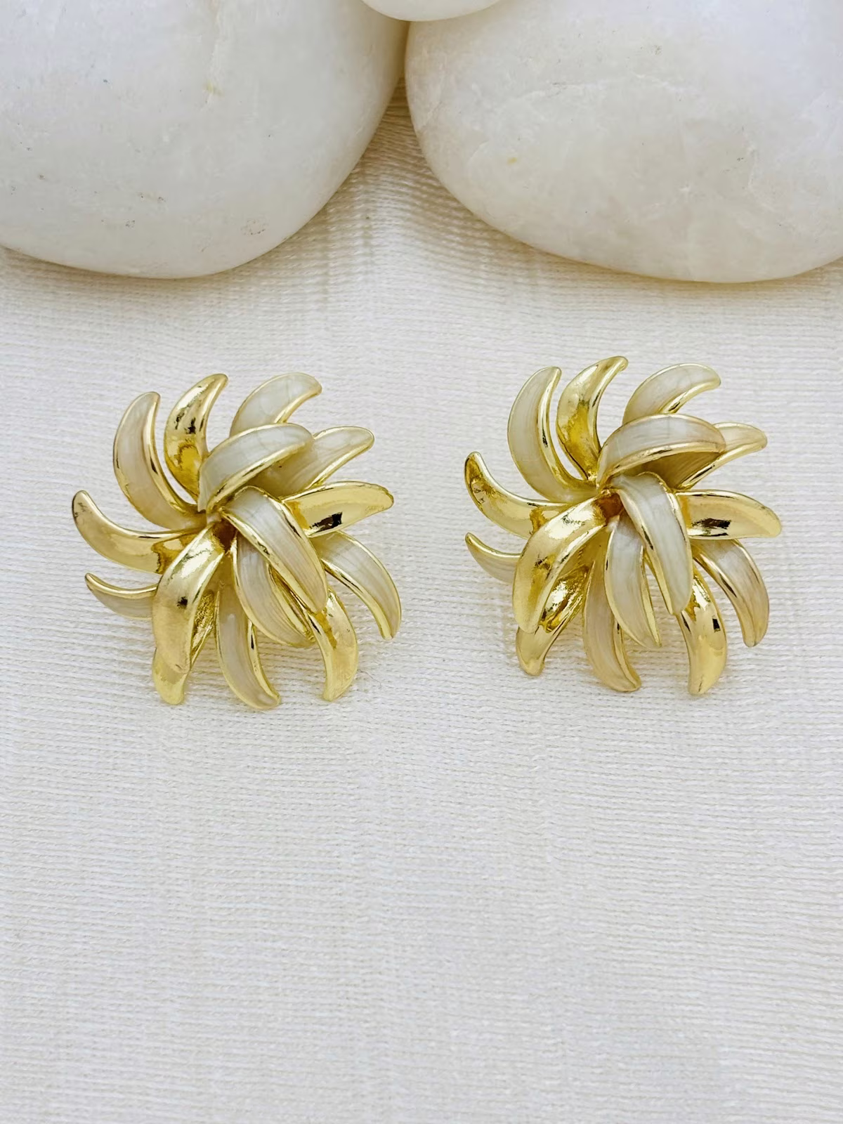 Spiral Enamel Studs – Cream
