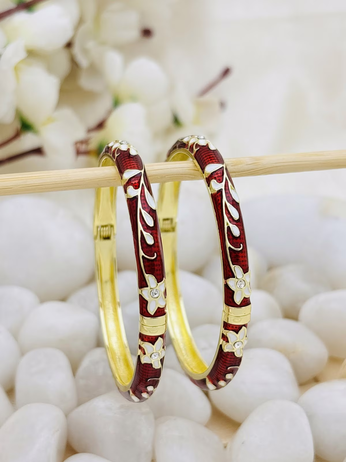 Classic Meenakari Kada – Maroon