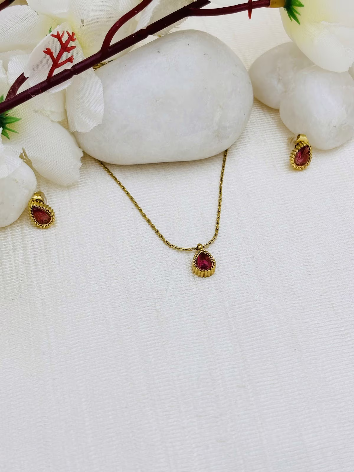 Teardrop Pendant Set