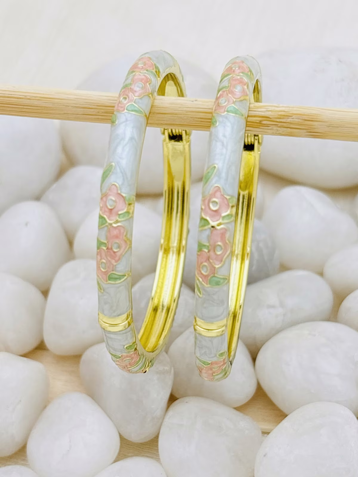 Petal Meenakari Kada