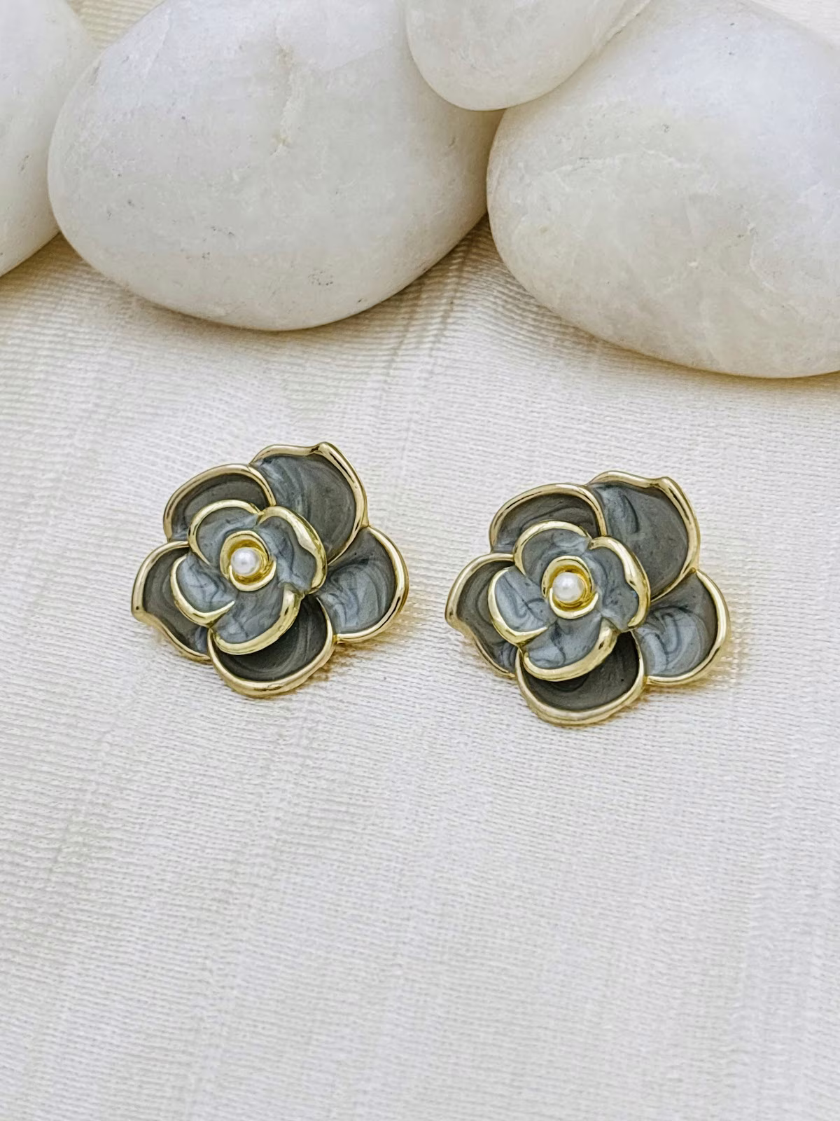 Layered Enamel Studs – Olive Green