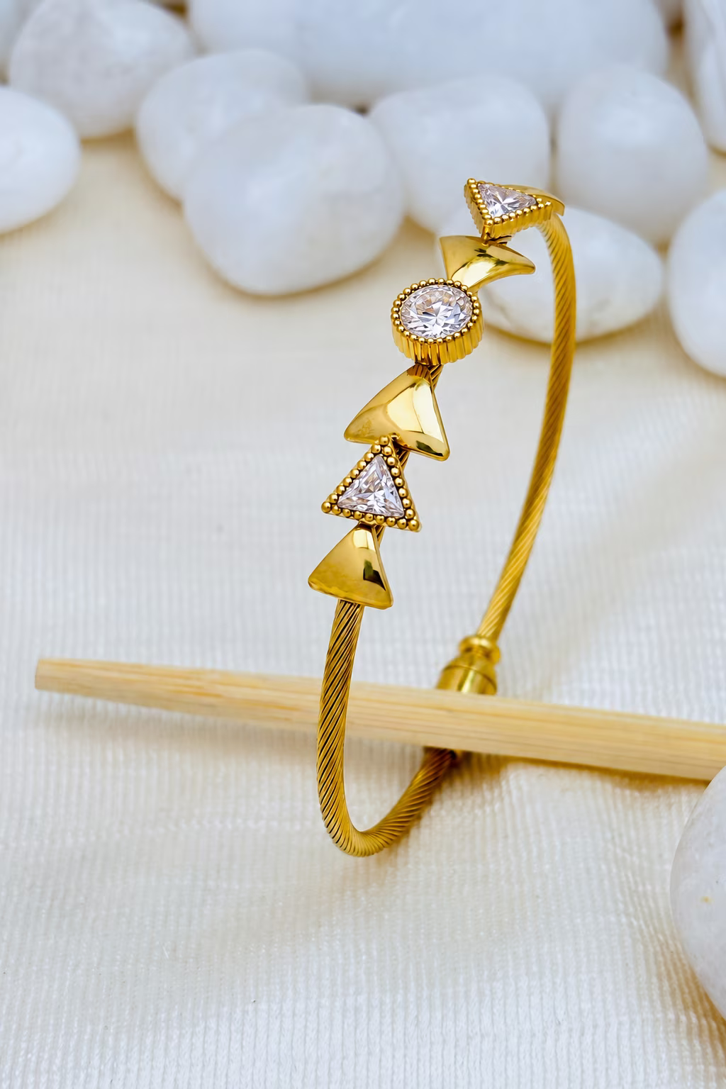 Emerald Geo Bracelet – White