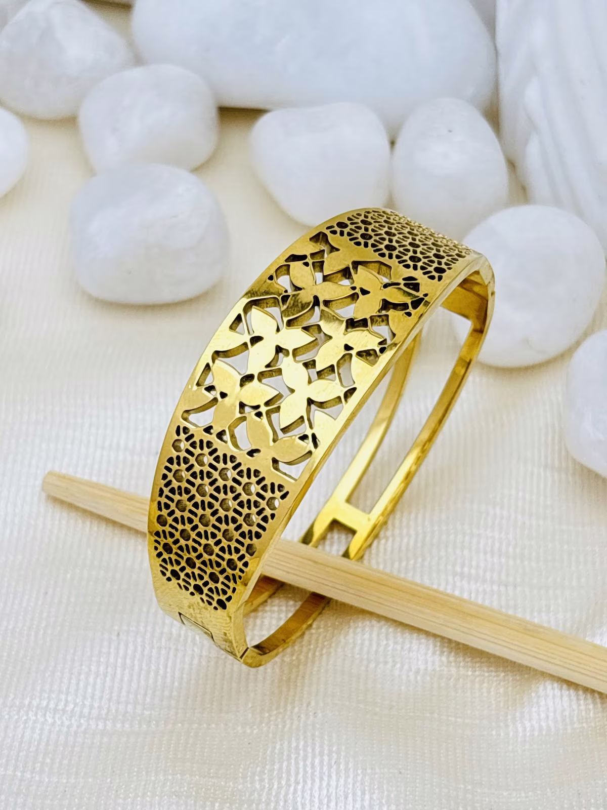 Geometric Lace Kada