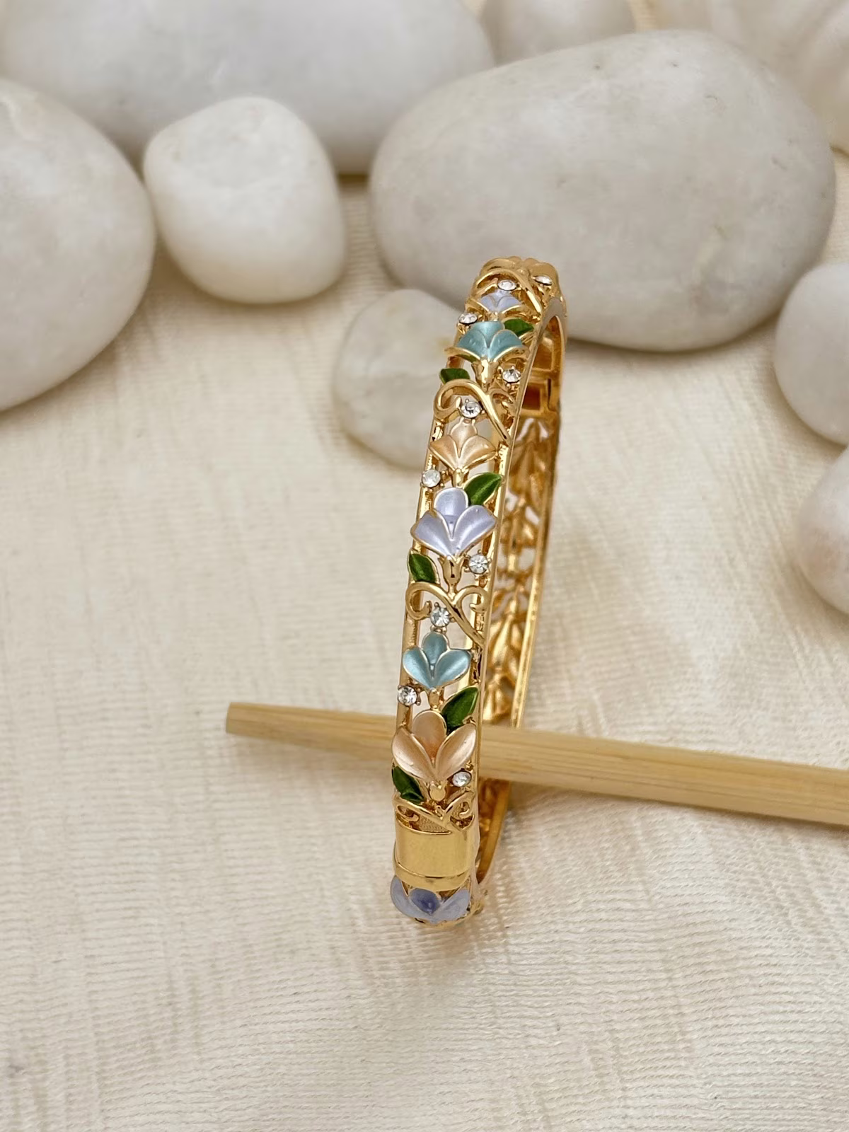 Garden Bloom Bracelet – Cream