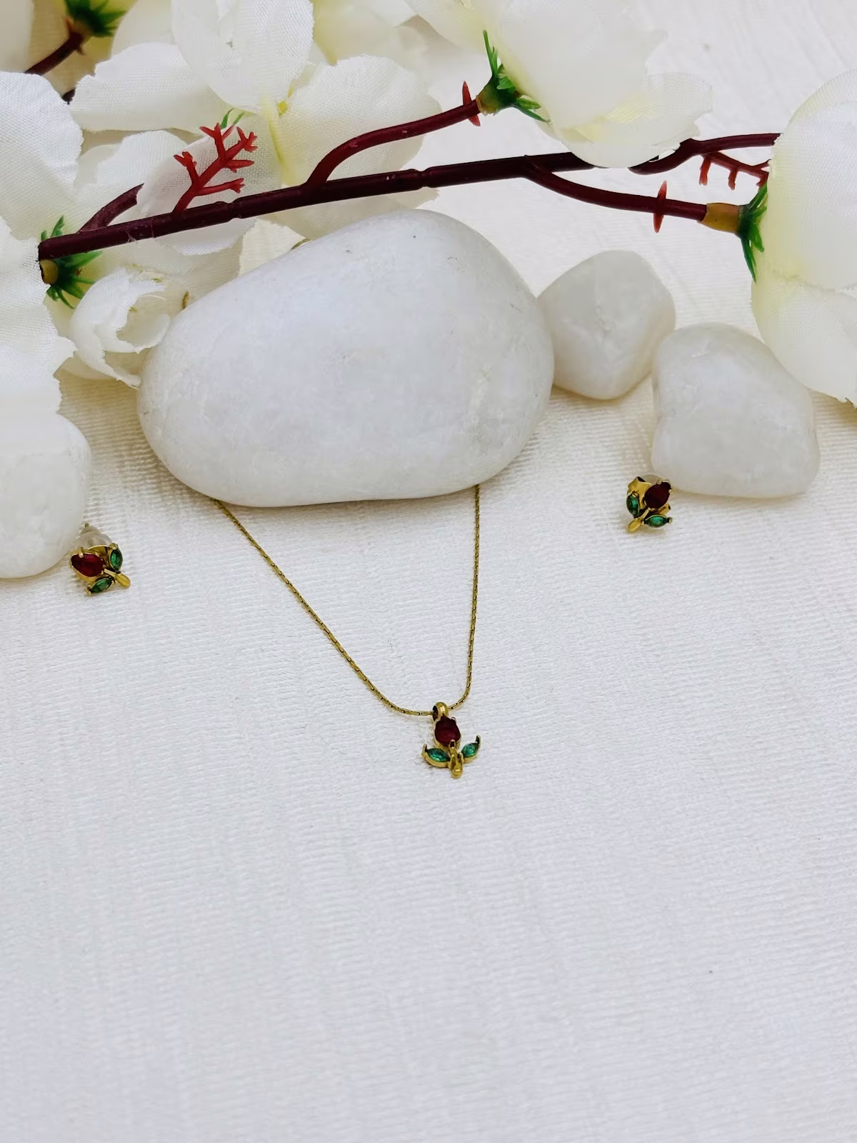 Tulip Pendant Set