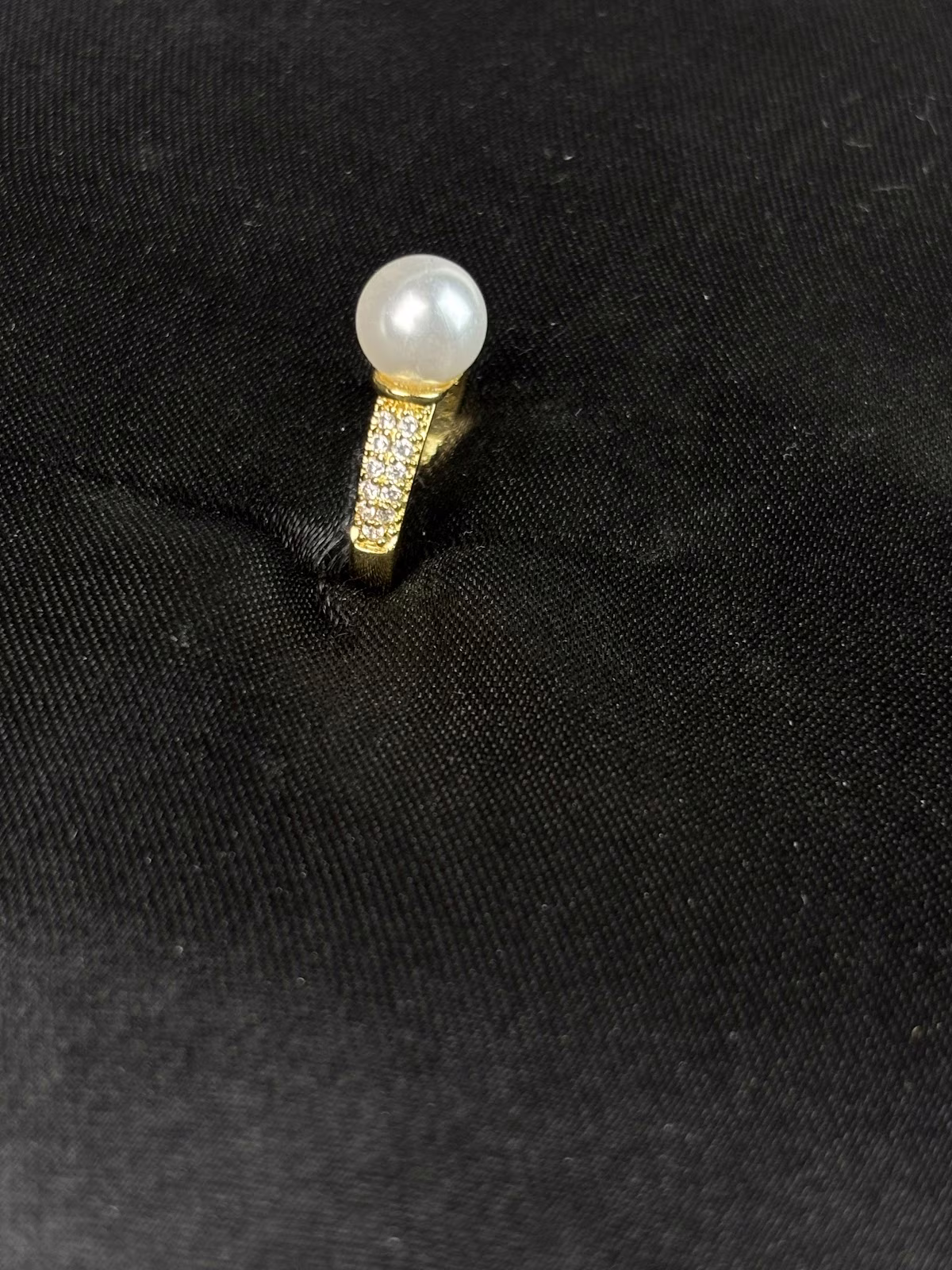 Golden Pavé Pearl