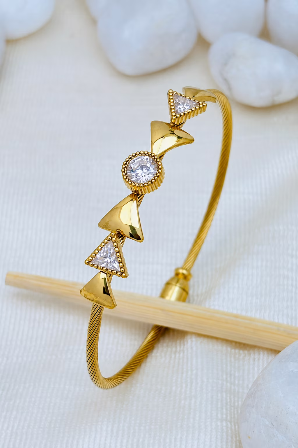 Emerald Geo Bracelet – White