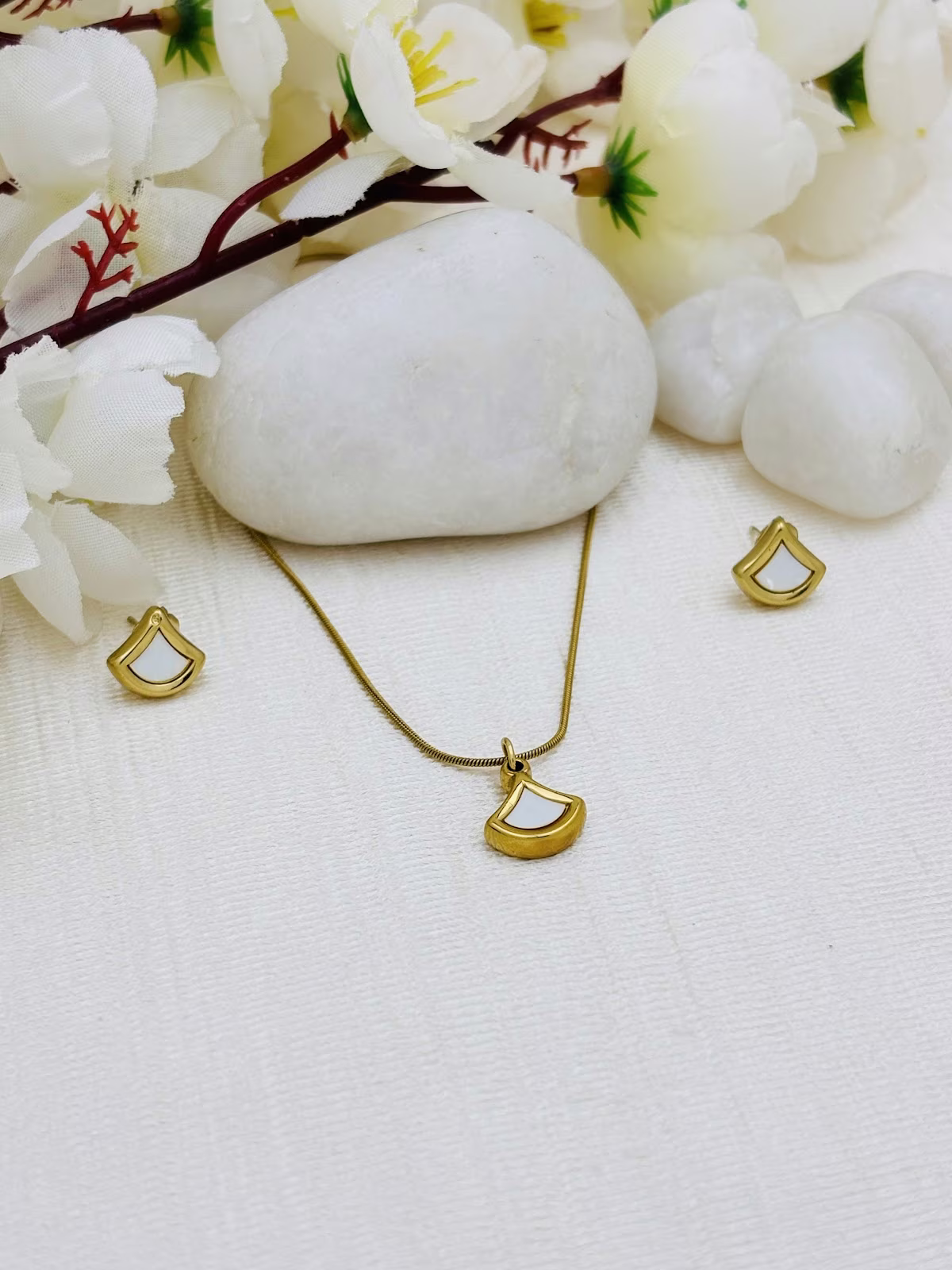 Crescent Pendant Set